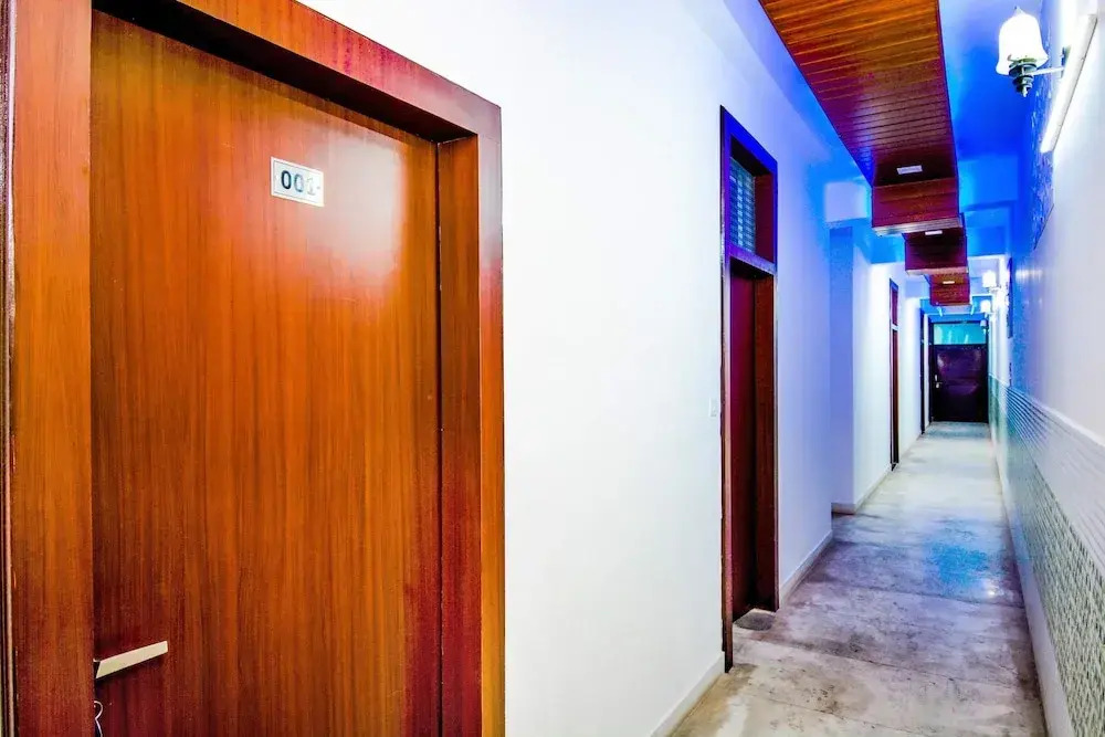 Hotel Mubarak by OYO Rooms