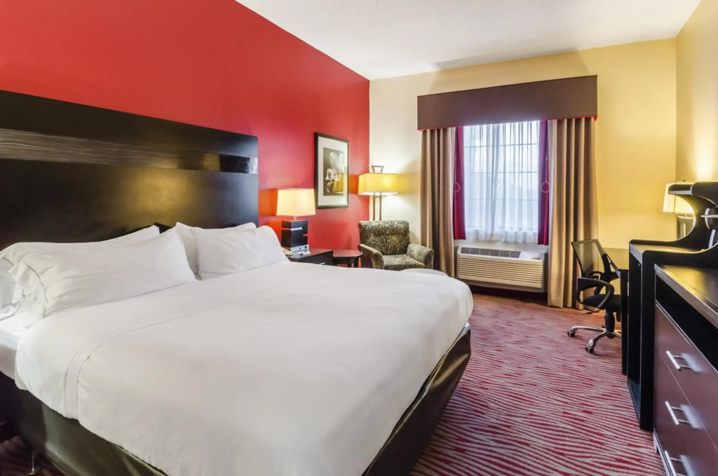 Holiday Inn Express Hotel & Suites Vinita by IHG