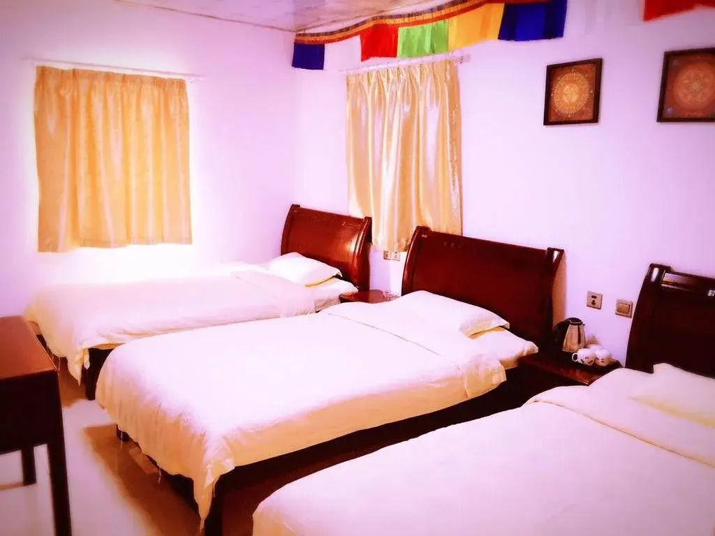 Daocheng Mizang Hostel