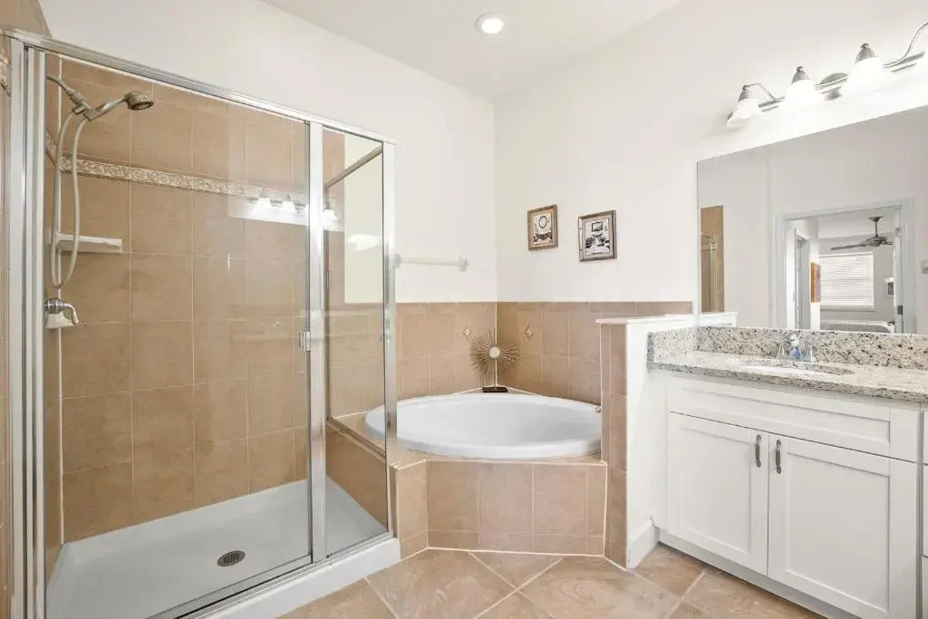 1032 Cinnamon Beach, 3 Bedrooms, Elevator, 2 Heated Pools, Spa, Wifi, New HDTV, Sleeps 6