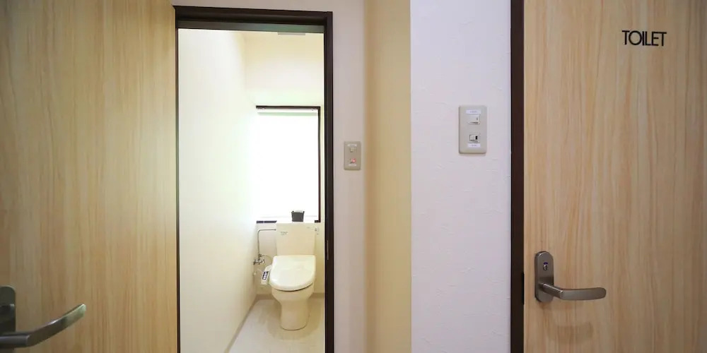 Air Hostel LCC