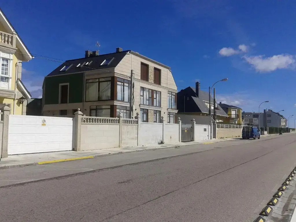 Vivienda de 4 Dormitorios En 1ª Línea de Playa