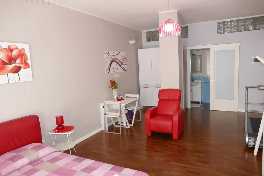 Domus Yenne Suites