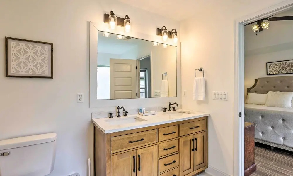 Family-friendly Calera Getaway w/ Game Room!
