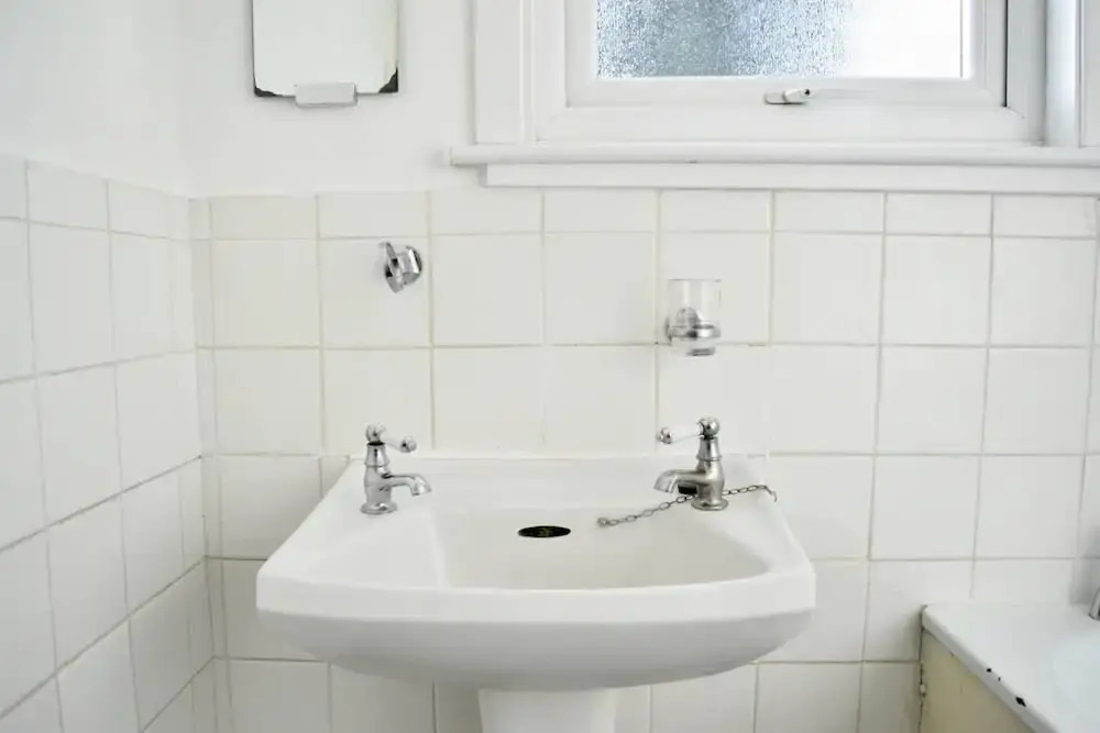 Spacious 4 Bedroom House Close to Tooting Station