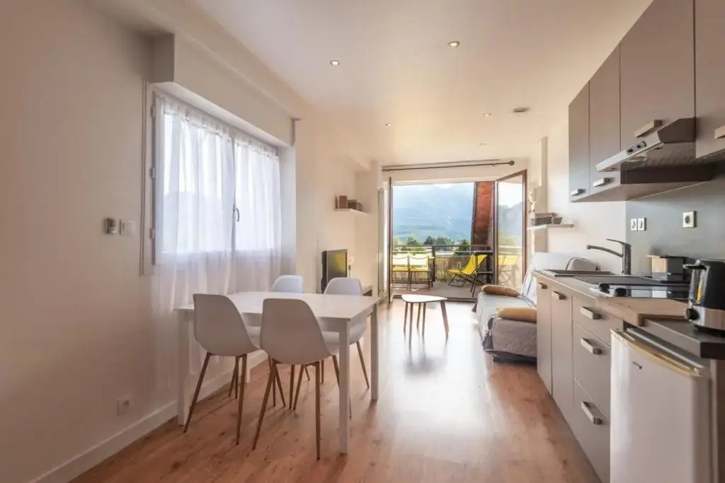 Apartment for 4 people 12 minutes from Annecy
