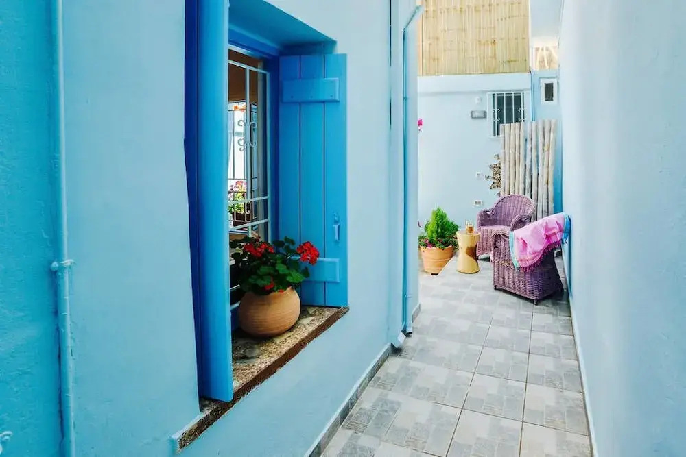 Cosmopolitan House