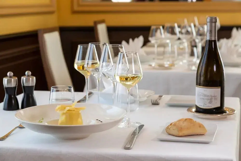 Hôtel Restaurant Famille Bourgeois "La Cote des Monts Damnés"
