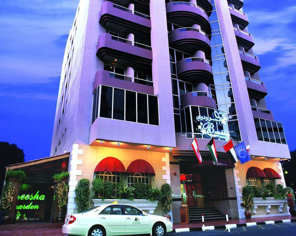Broadway Hotel