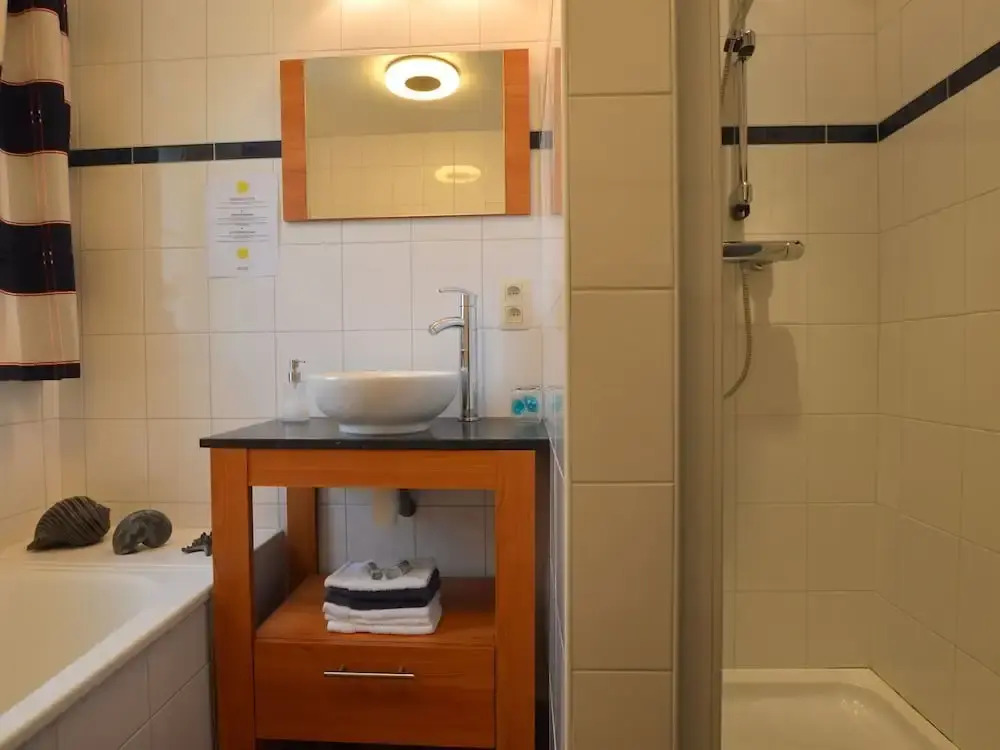 Charming Apartment with Access to Outdoor Hot Tub in Green Condroz Valley