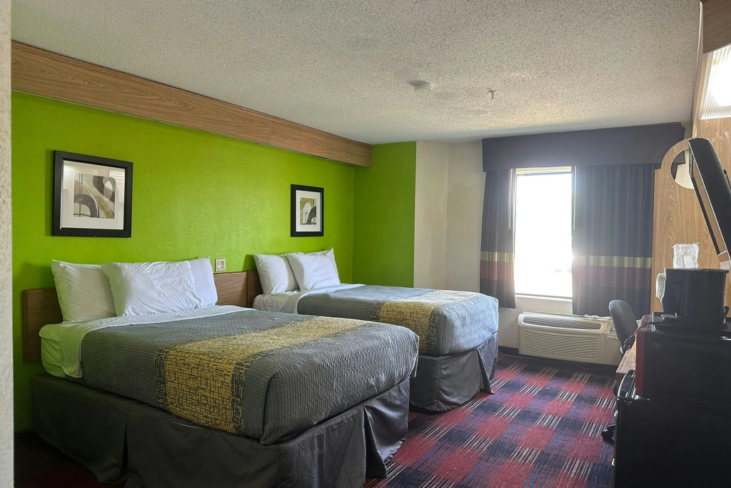Classic Inn By Townhouse American Way Memphis I 240