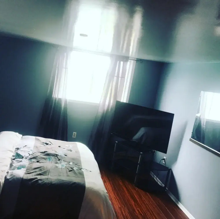 Shenstone Motor Inn