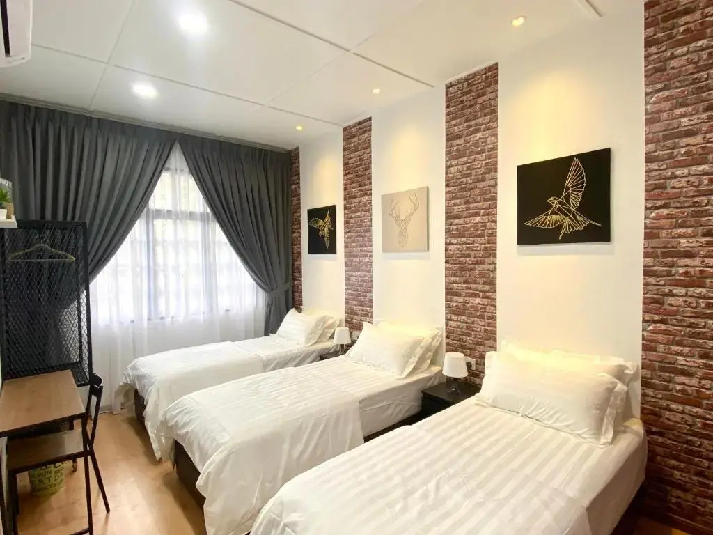 comfy 3-bedrooms with family karaoke Max-10pax