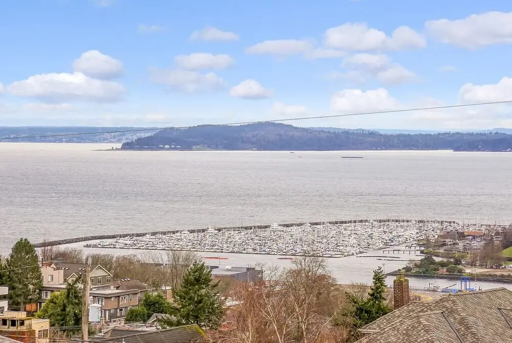 Corner Unit with Panoramic Views