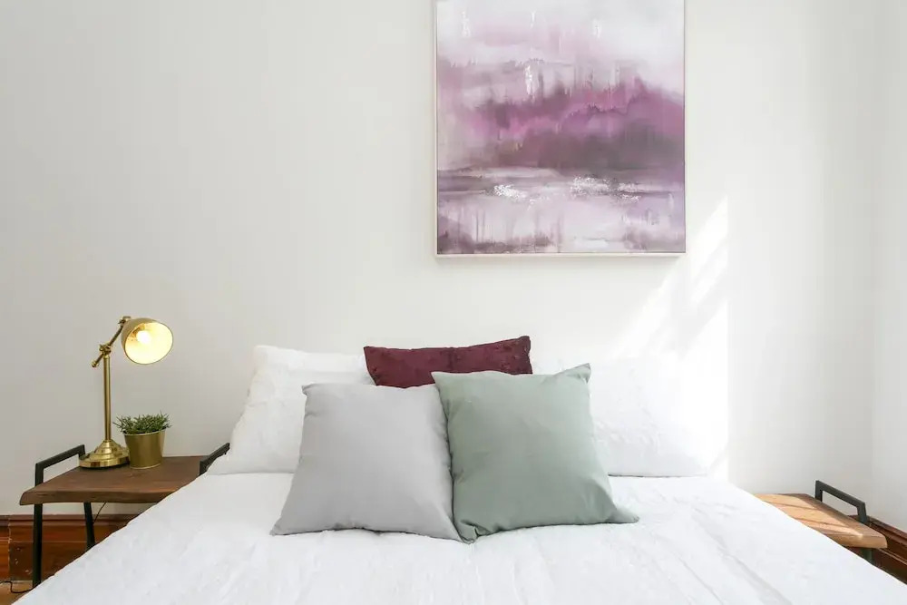 Spacious 3 Bedroom Minutes To CBD