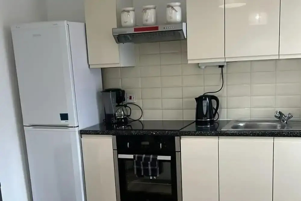 1 Bedroom Apartment - Central, Free Parking