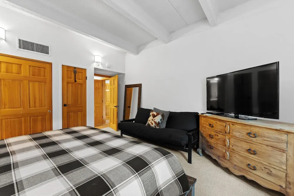 Summit House East #313