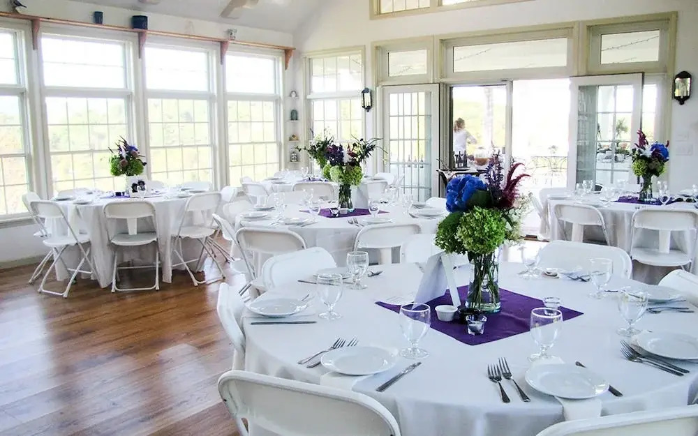 Apple Hill Inn