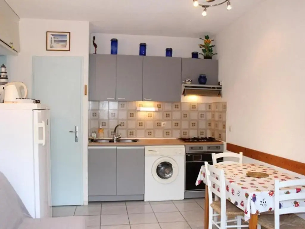 Appartement Gruissan, 2 pièces, 6 personnes - FR-1-229-777