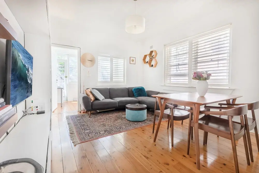 Picturesque Bellevue Hill 2BR Apt H452