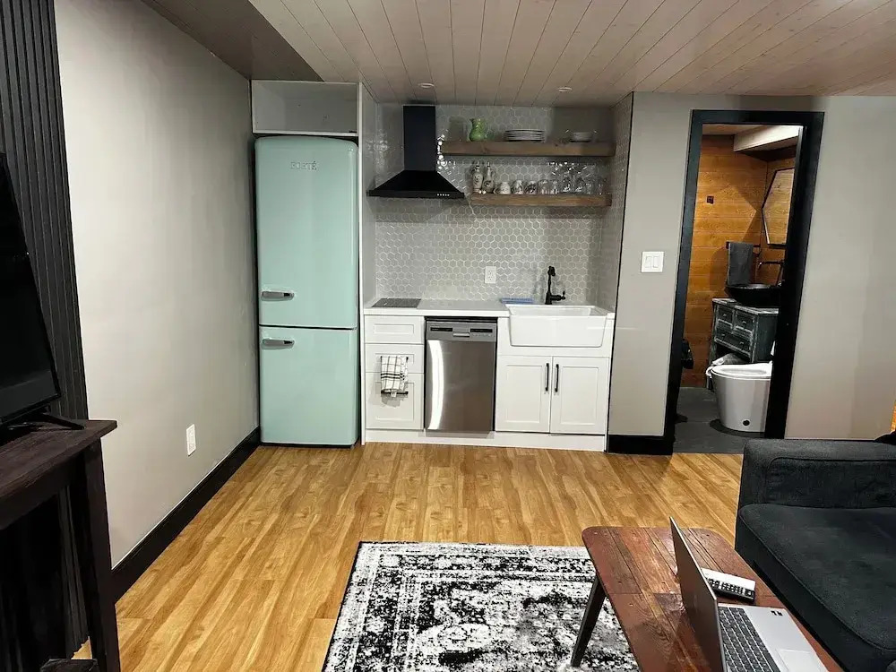 Beamsville Modern Rustic Suites
