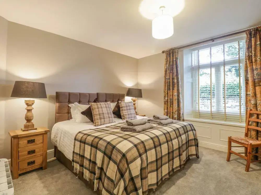 Old Bakers Cottage ground floor apartment centrally located in Grasmere with patio area