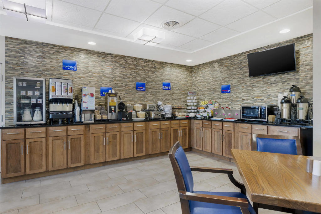 Best Western North Bryant Inn