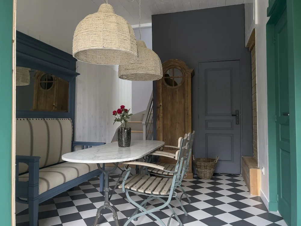 la maison, chambre dhôtes de charme et atelier dartiste, Libourne saint Emilion