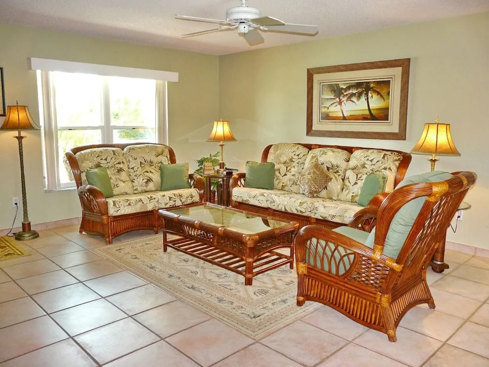Cozy Home With Sunroom, Pool and Steps to Beach