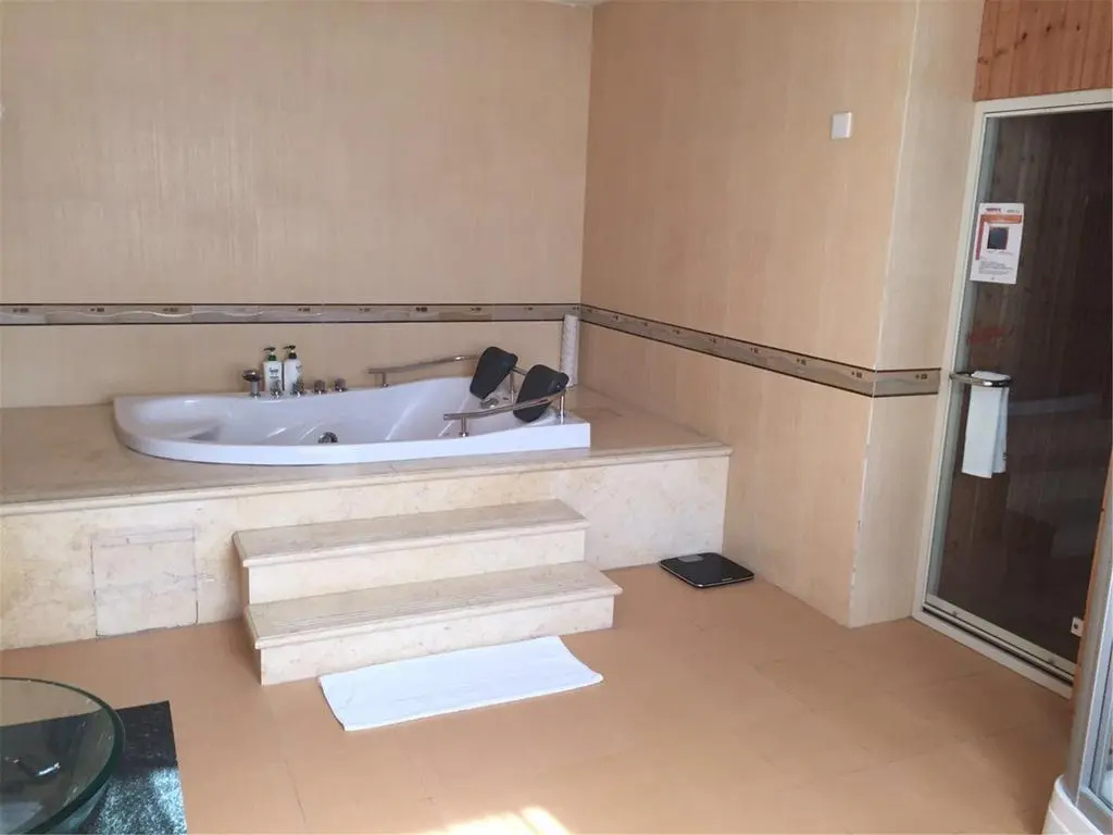 Dalian Kerren Hotspring Hotel
