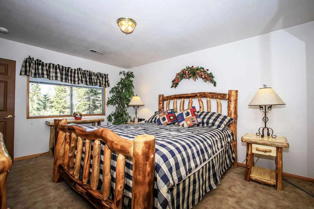 Brett's Surf Retreat 1064 by RedAwning