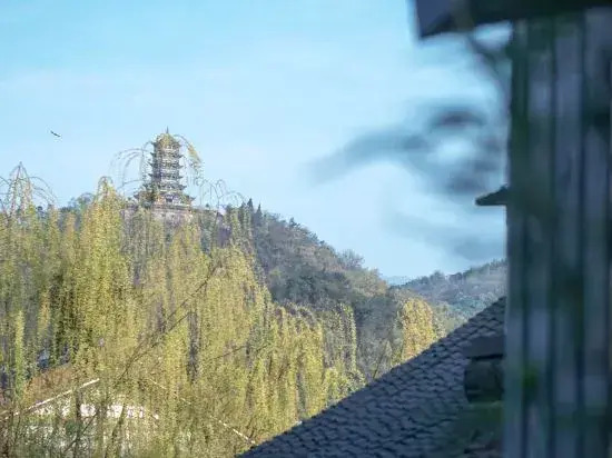 Starway Hotel (Dujiangyan Scenic Area Nanqiao)
