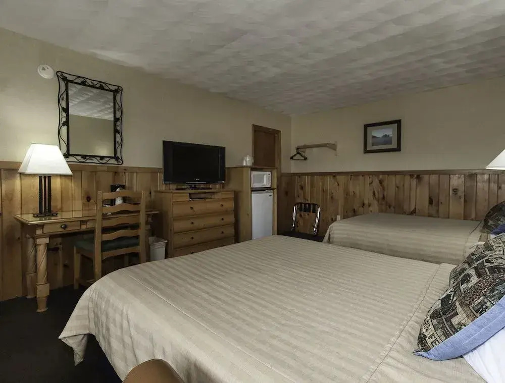 The Lake Motel