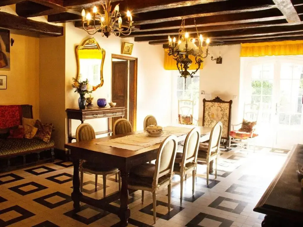 Gîte spacieux au cœur du Val de Loire, entre Orléans et Blois, avec jardin, cour fermée et BBQ ! - FR-1-590-106