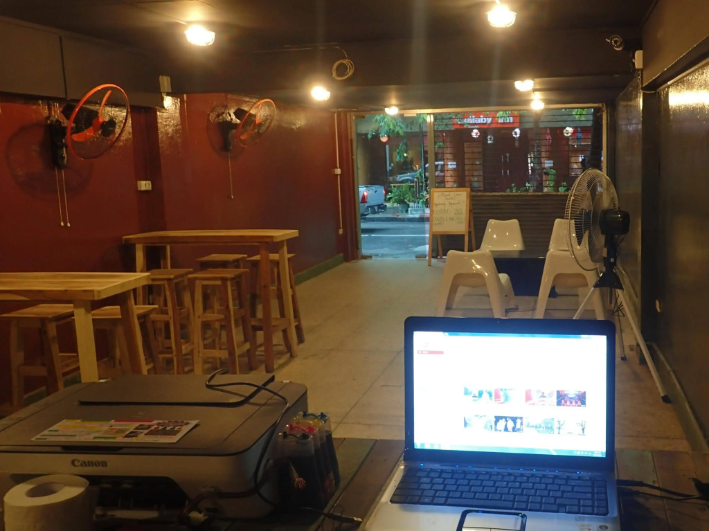 Mad COW Hostel Silom
