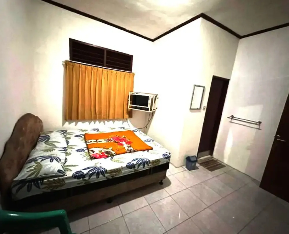 Hotel O Kost Gowa Near Gowa