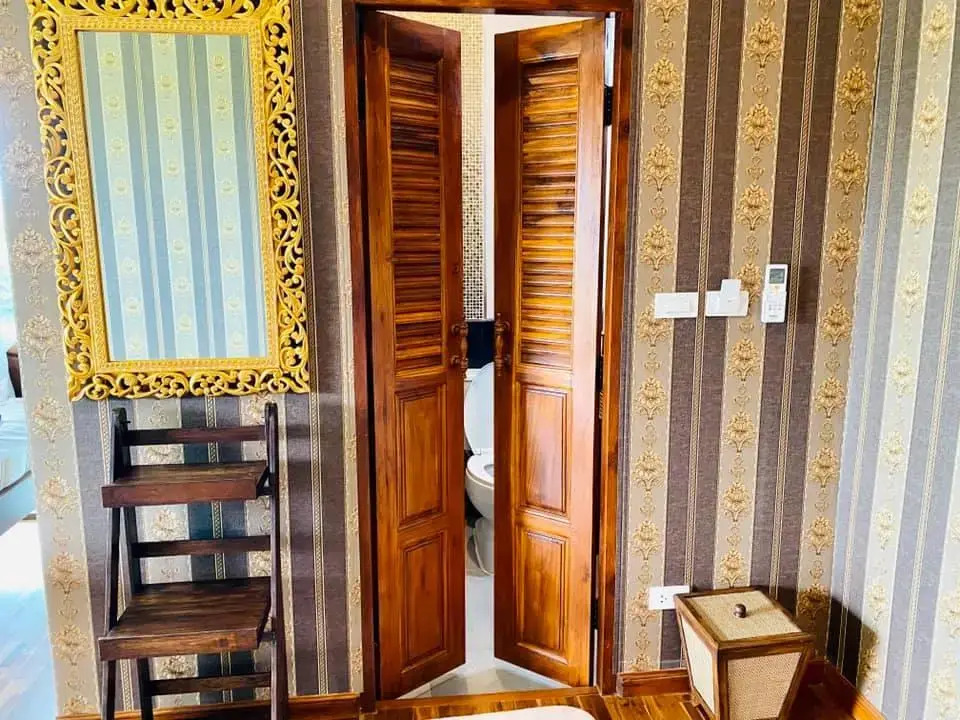 The Warmth Hotel (SHA Extra Plus)