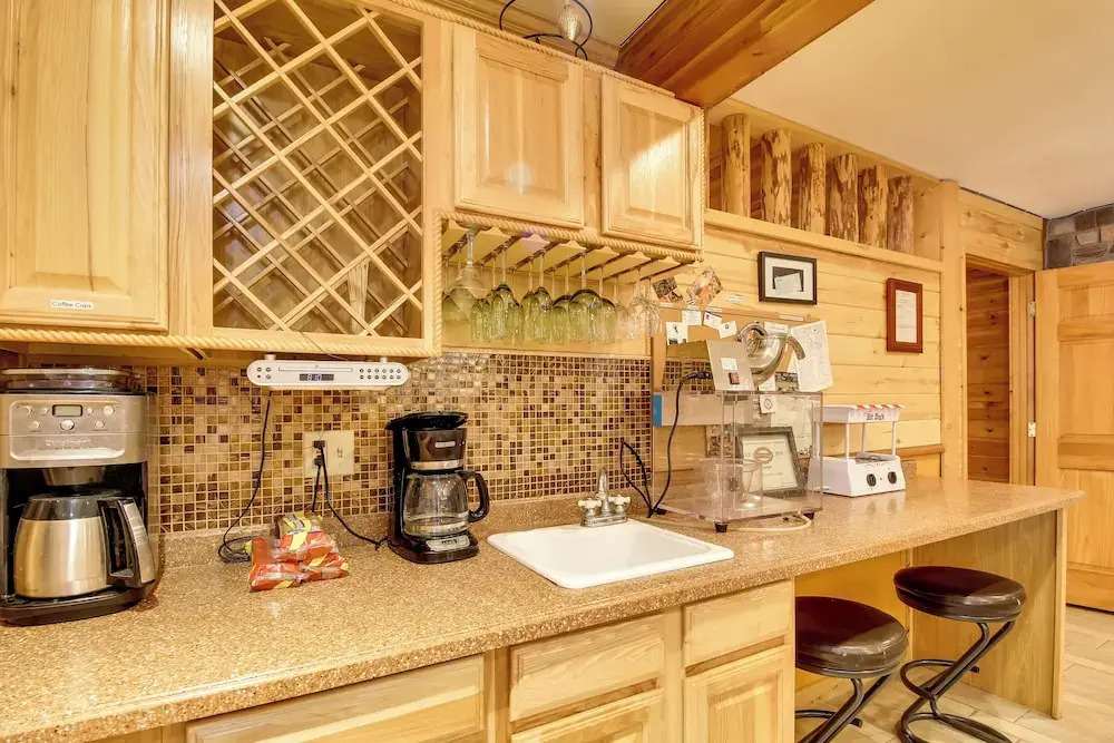 Near Sitgreaves Natl Park: High Country Farmhouse