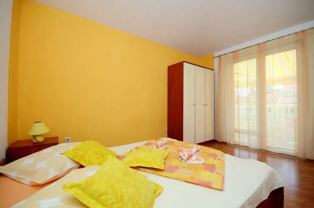 Apartments Ivo