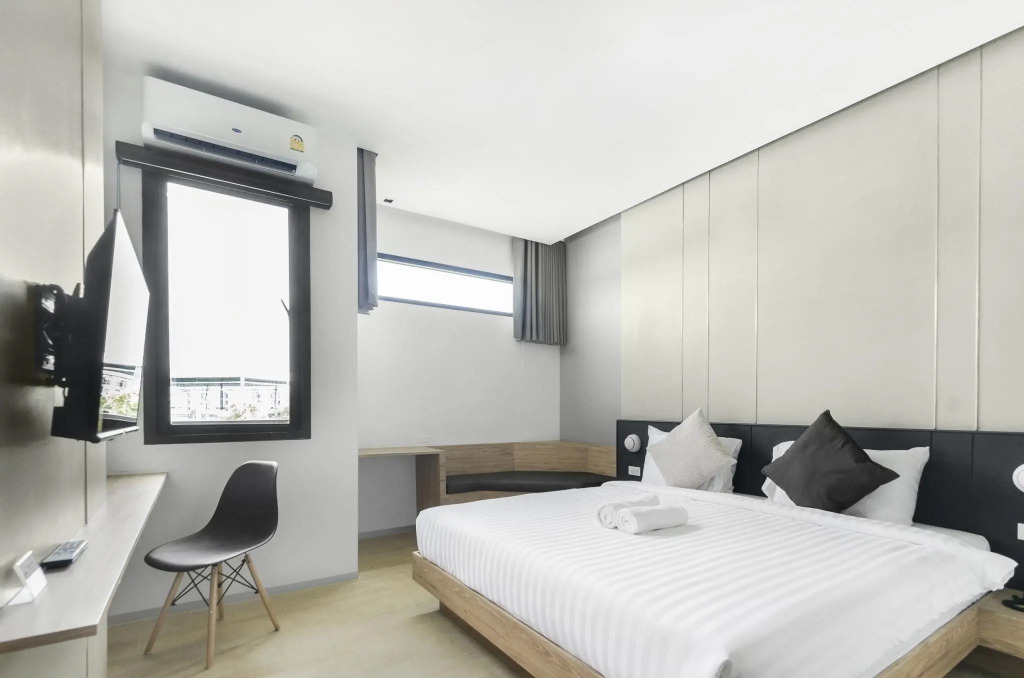 B48 Hotel