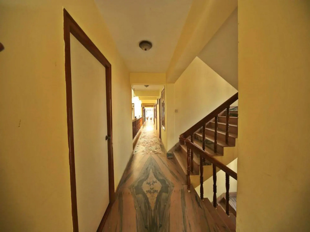 The Hotel Pleasure Home Inn