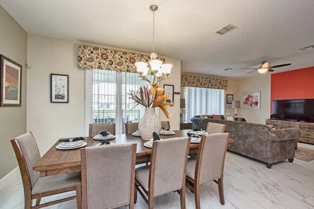 Storey Lake- 6 Bedroom Pool Home- 1654ST