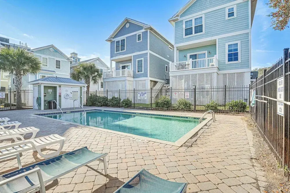 Walk to Shore: Myrtle Beach Home w/ Pool Access!