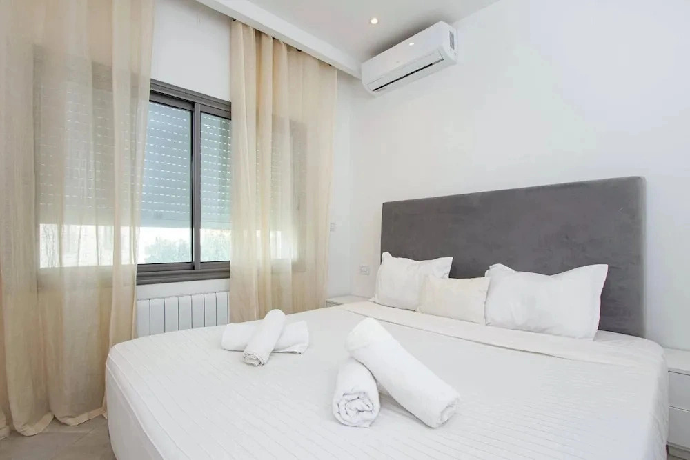 Cozy Stay With Balcony View in La Marsa