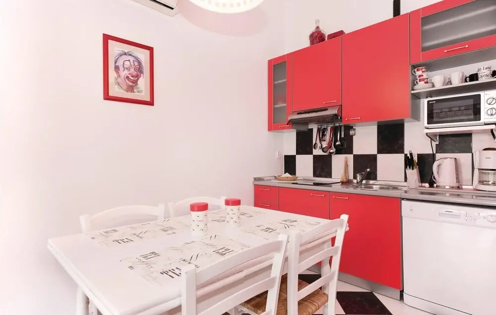 Awesome Home in Jadrija With Wifi and 4 Bedrooms