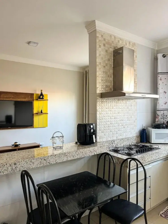 Apartamento 2 Quartos próximo ao Parque, com Ar condicionado