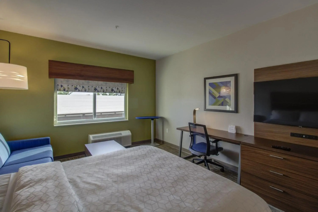 Holiday Inn Express - Fort Walton Beach Central by IHG