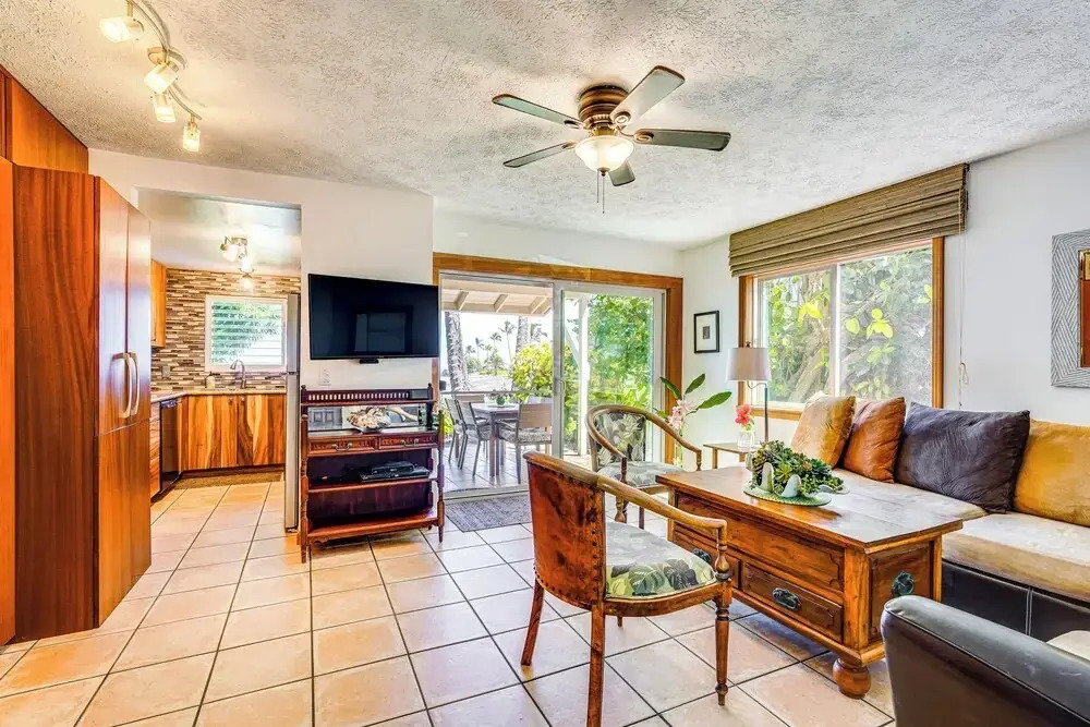 Ultimate Oceanfront Townhome w/ A/C On Kona Coast