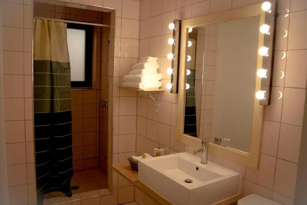 Theothea Suites