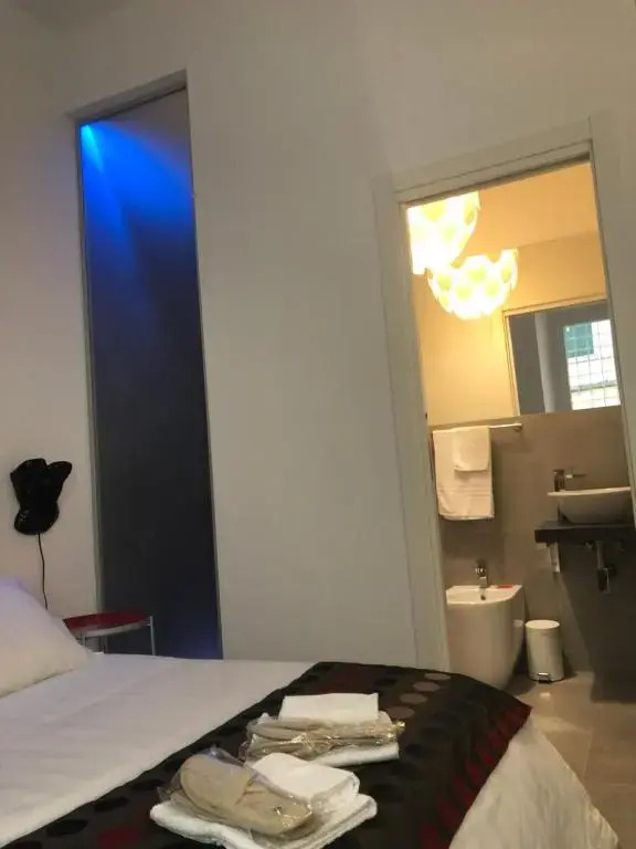 Room 76